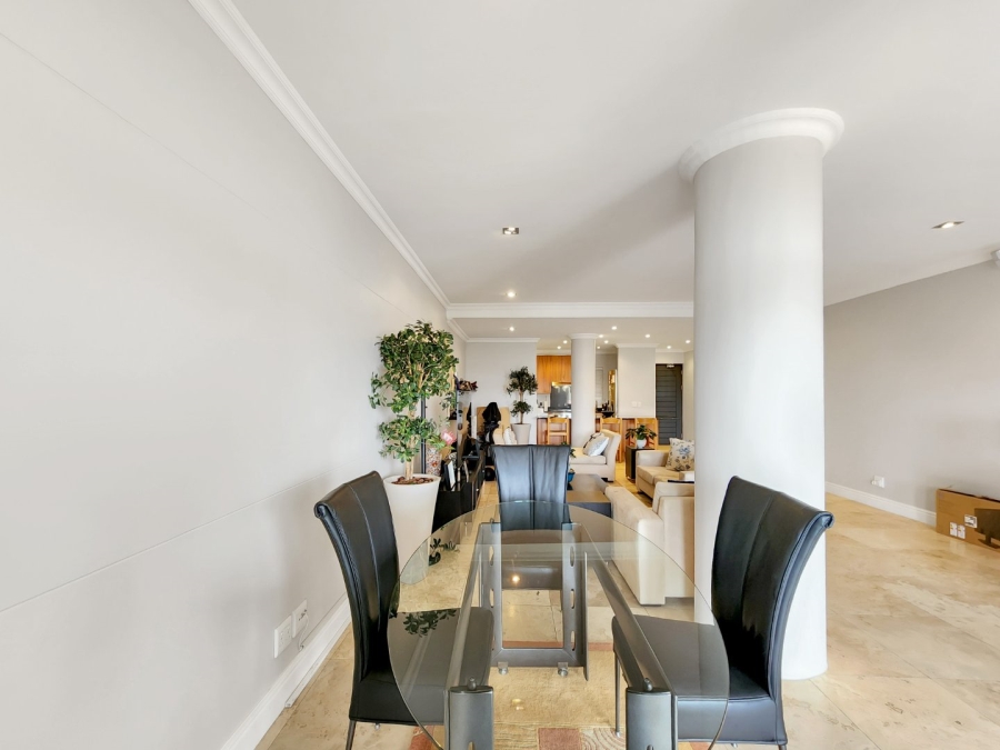 2 Bedroom Property for Sale in Mouille Point Western Cape